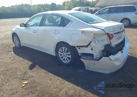 2016 Nissan Altima 2.5 S z USA, uszkodzony, nr VIN 1N4AL3AP5GC278657